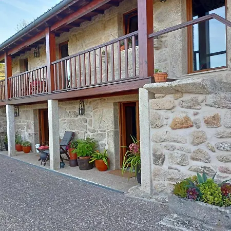 カントリーハウス Jardim Da Rosa *